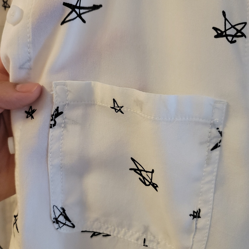 White Button-up Top - Picture 3 of 3